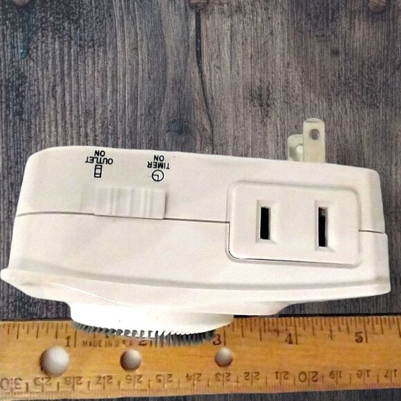 Intertek 24 Hour Mechanical Lamp Timer - Picture 6 of 7